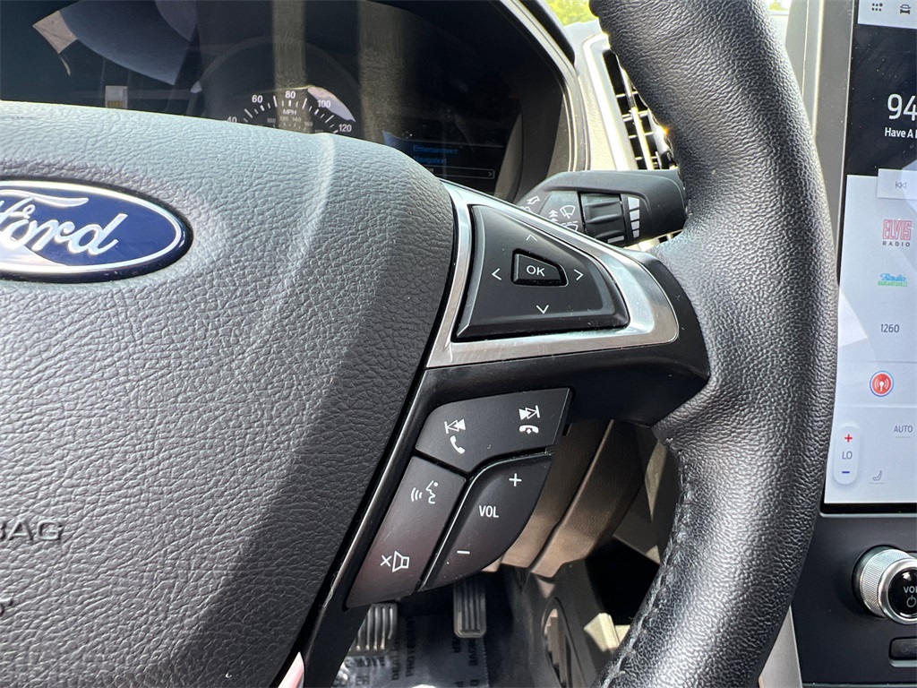 2024 Ford Edge SEL photo 8