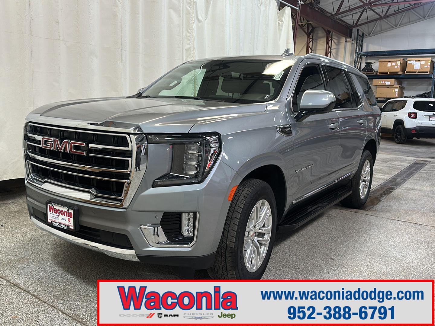 2024 GMC Yukon SLT's photo