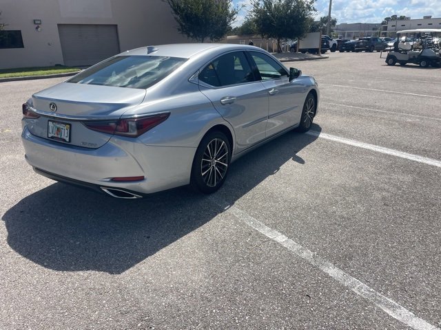 2024 Lexus ES 350 Premium photo 7