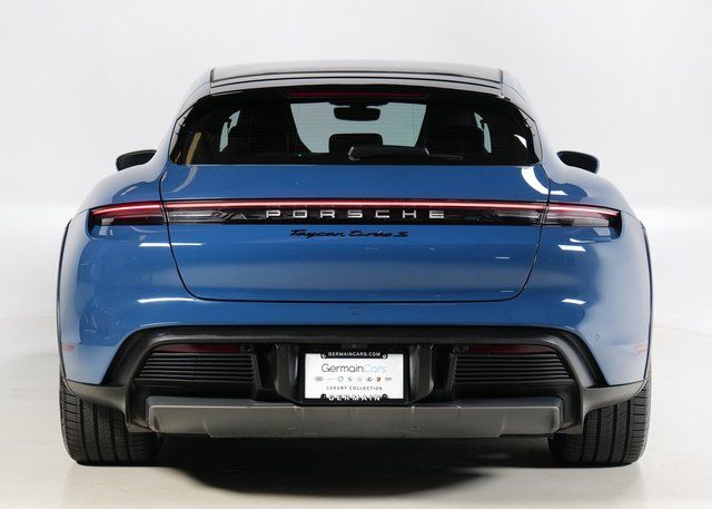 2022 Porsche Taycan Cross Turismo 4 photo 7
