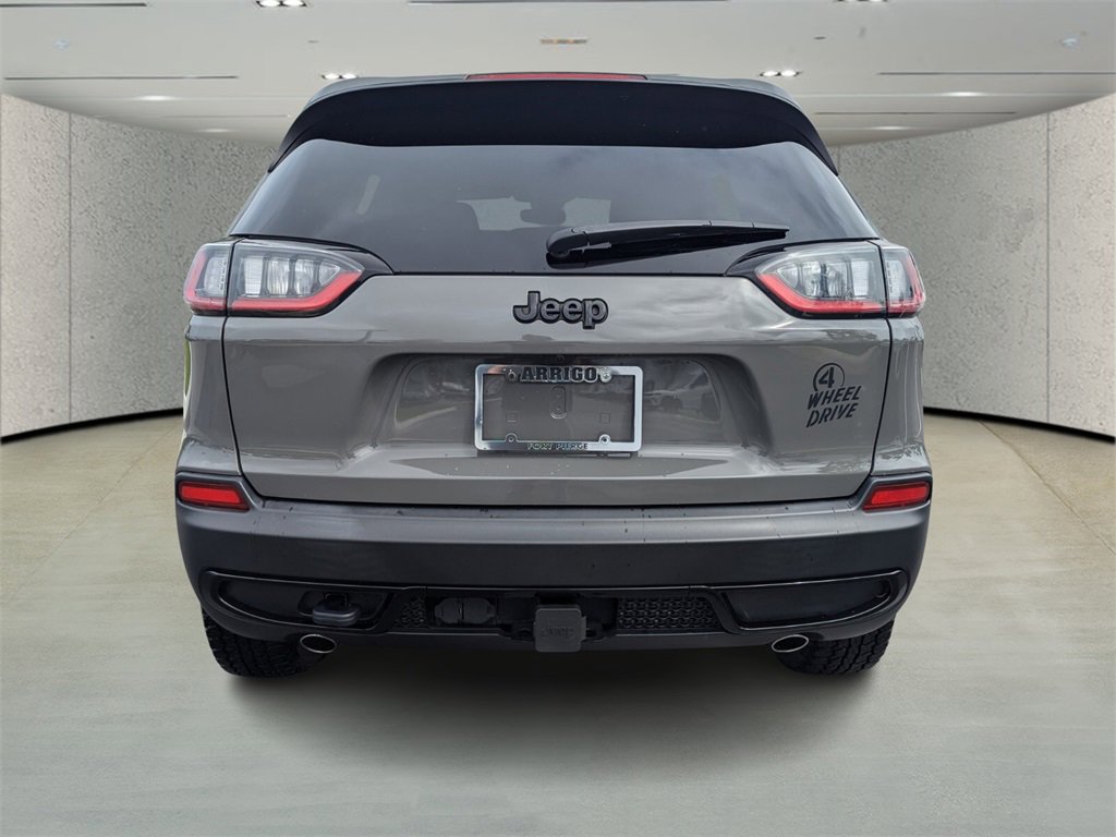 2022 Jeep Cherokee Latitude photo 3