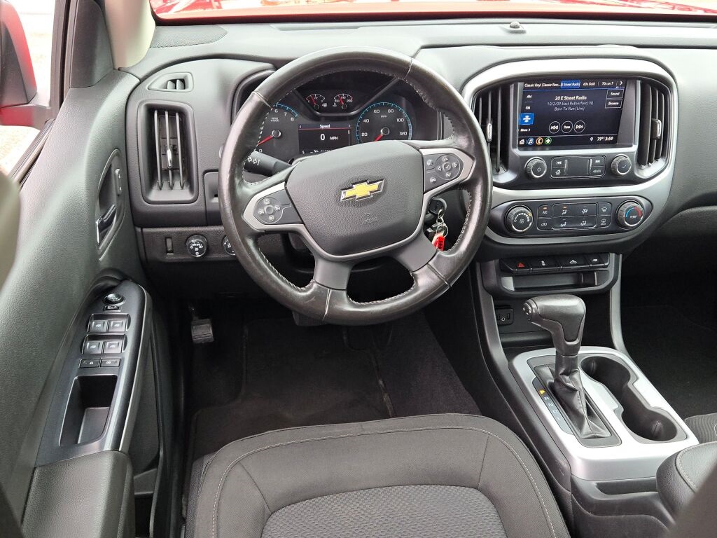 2020 Chevrolet Colorado LT photo 12