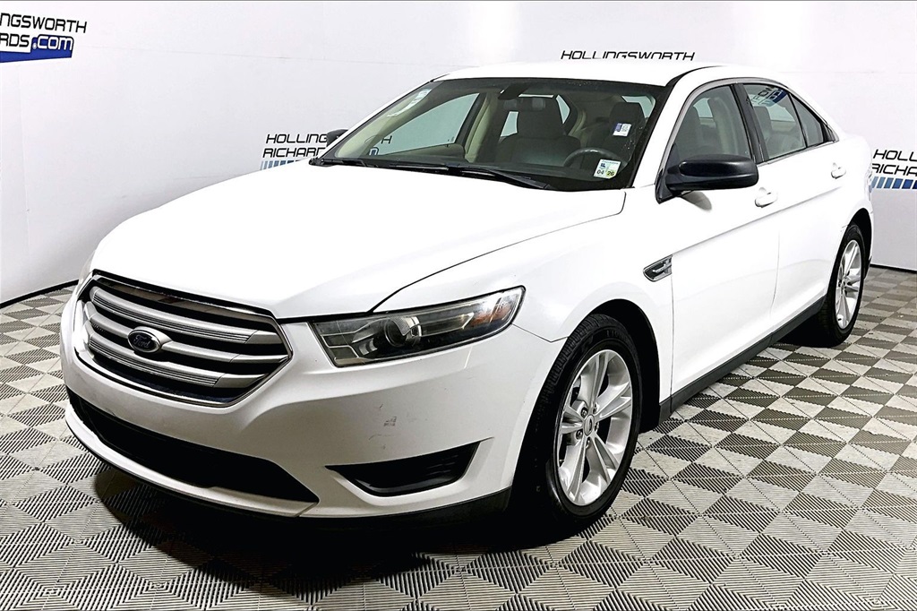 2015 Ford Taurus SE