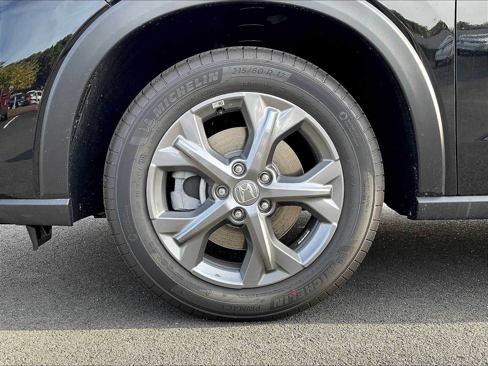 2026 Honda HR-V LX photo 7