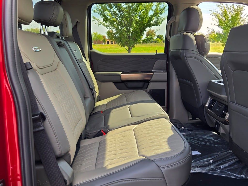 2026 Ford F-250 photo 9