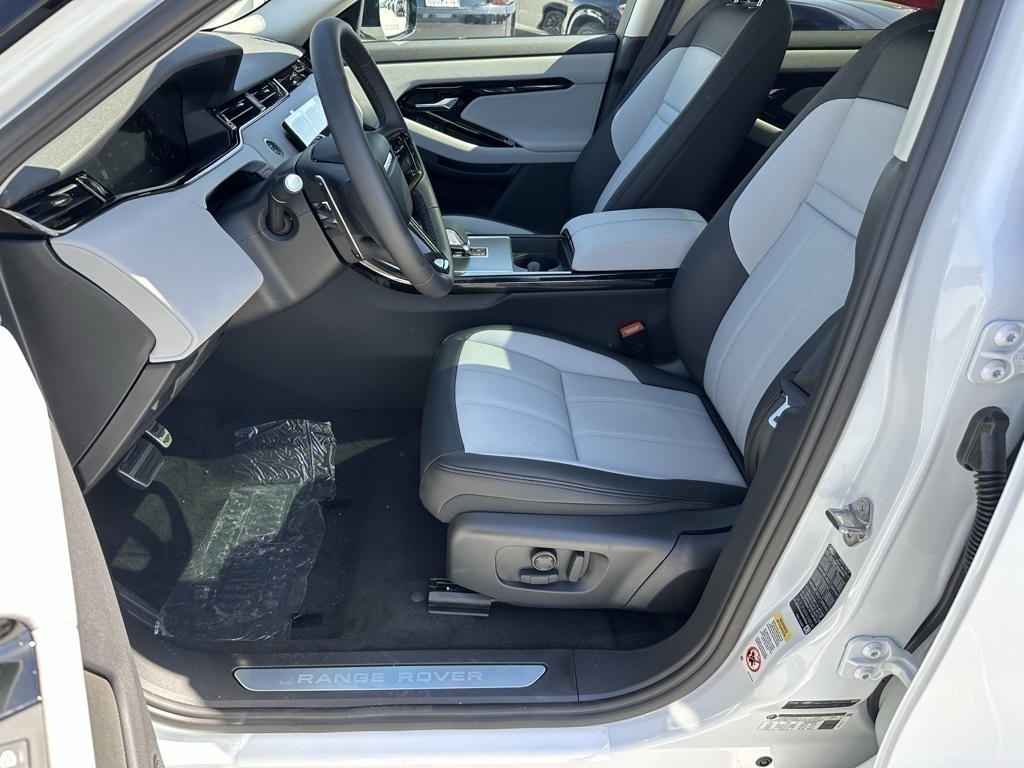 2024 Land Rover Range Rover Evoque Dynamic SE photo 8