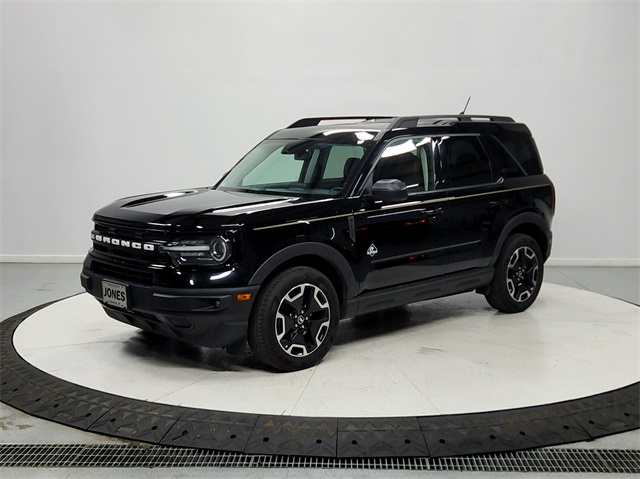 2021 Ford Bronco Sport Outer Banks photo 3