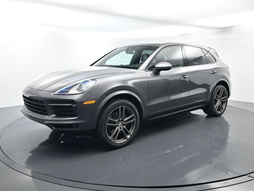 2019 Porsche Cayenne Base's photo
