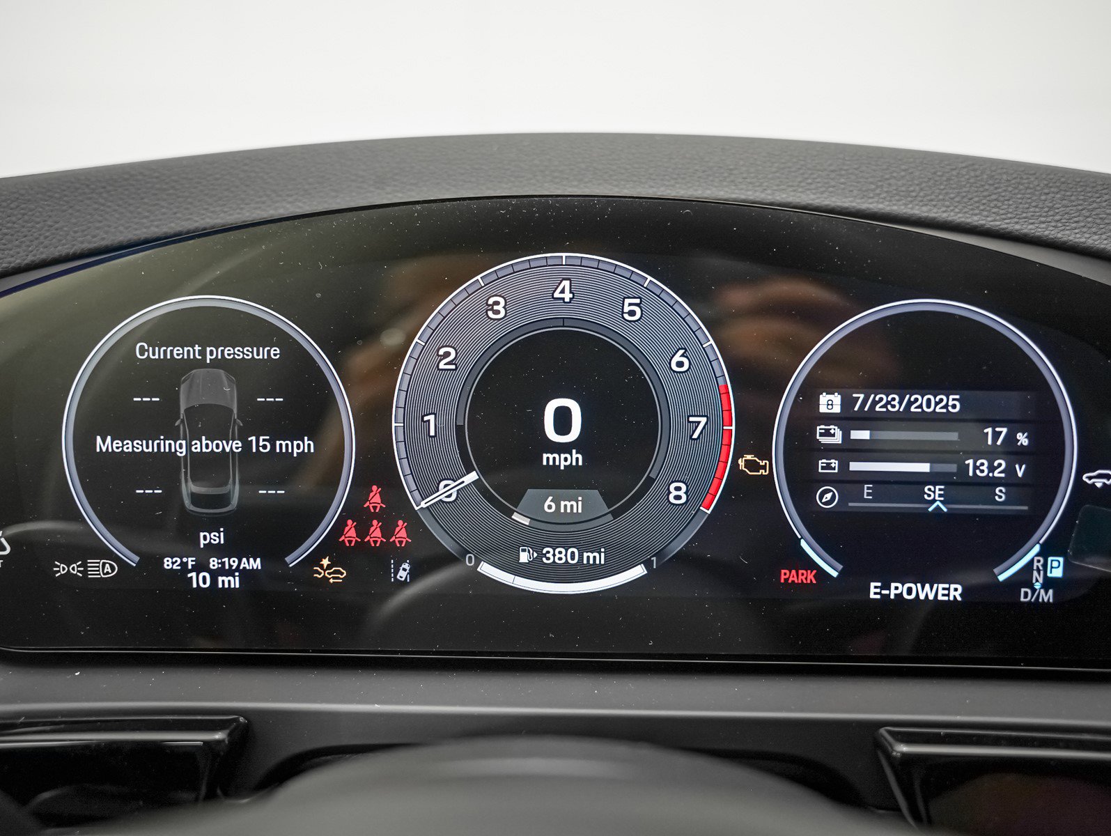 2025 Porsche Cayenne E-Hybrid Coupe photo 18