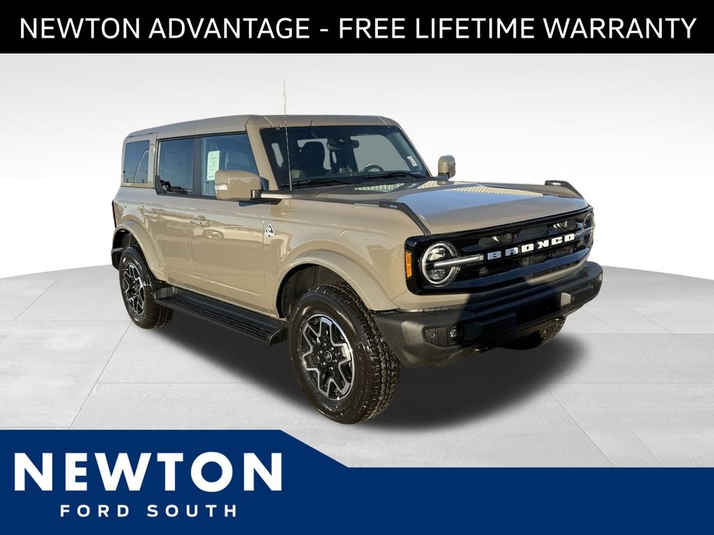 2025 Ford Bronco 4-Door Outer Banks's photo