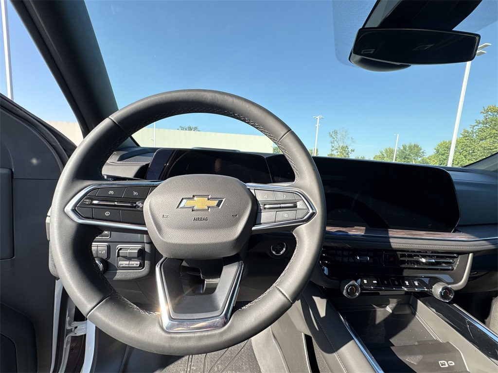 2025 Chevrolet Tahoe LS photo 11