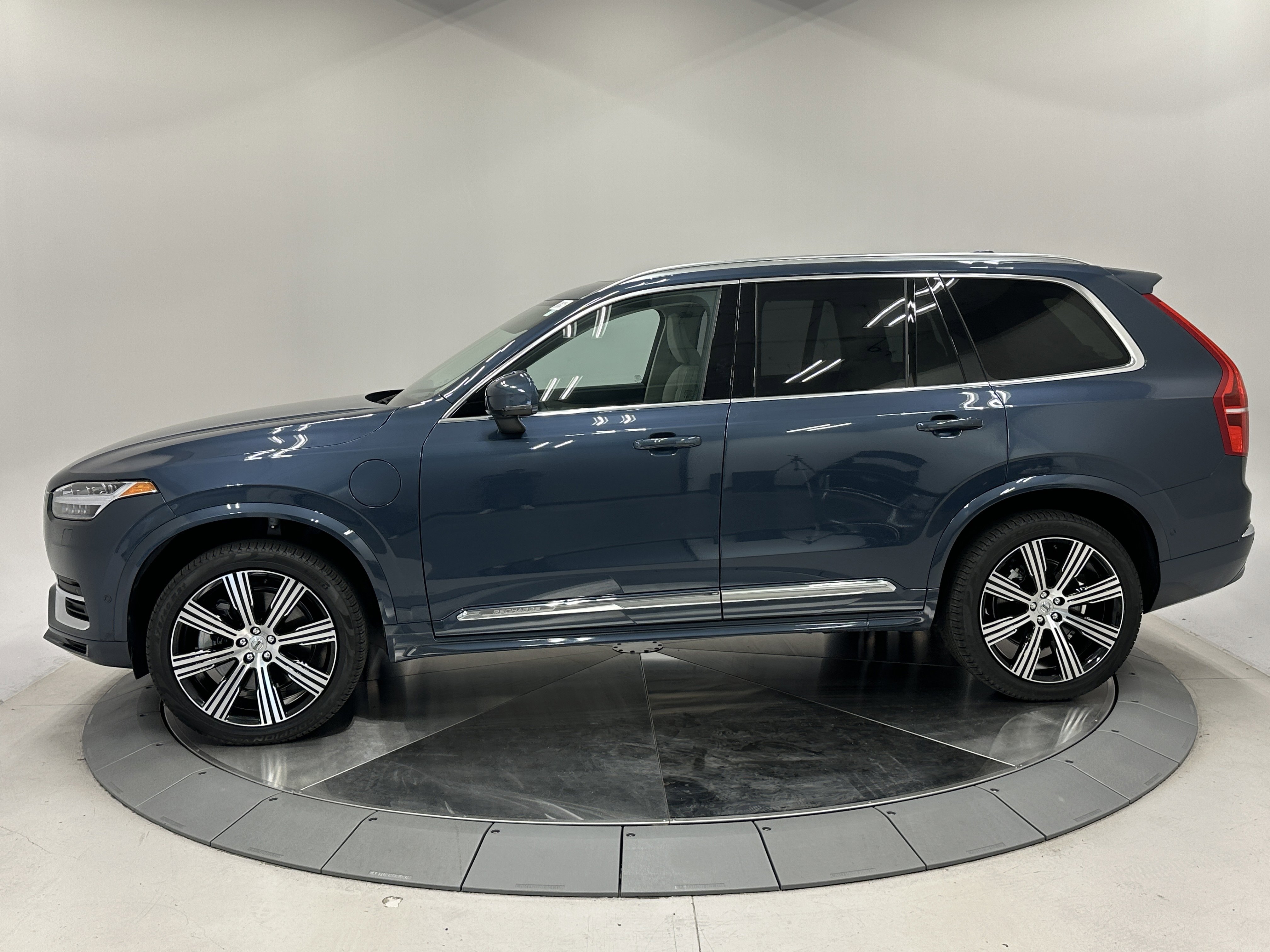 2024 Volvo XC90 Ultimate photo 4