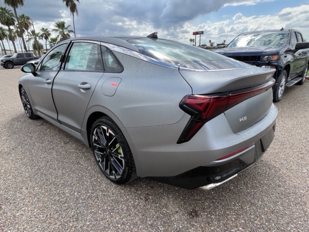 2026 Kia K5 GT photo 4