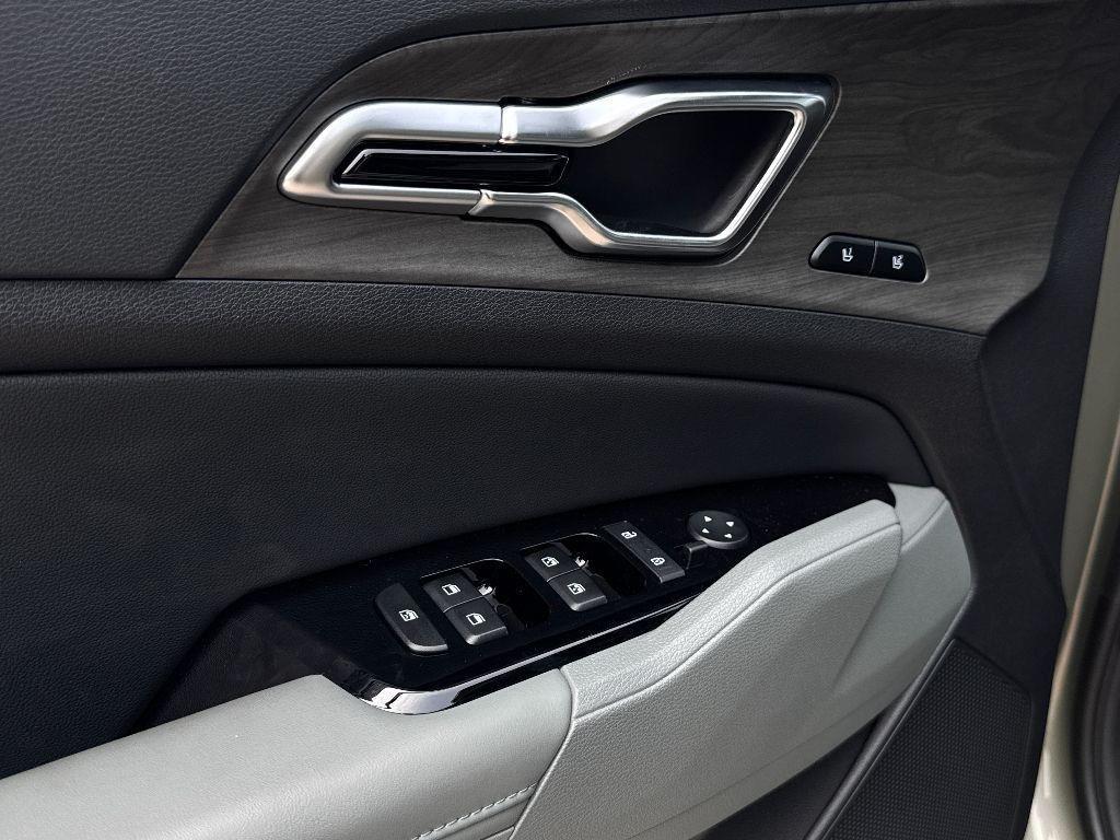 2025 Kia Sportage Plug-In Hybrid X-Line Prestige photo 13