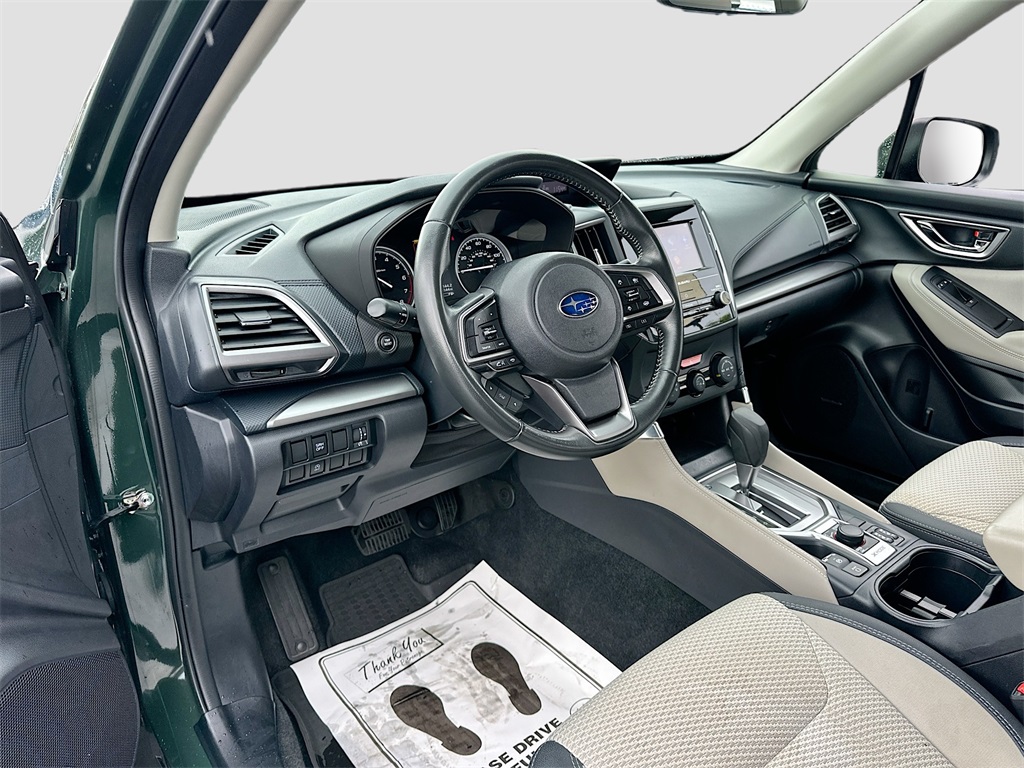 2024 Subaru Forester Premium Base photo 9