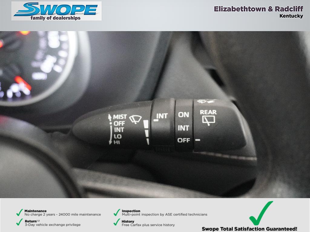 2021 Toyota RAV4 XLE photo 14