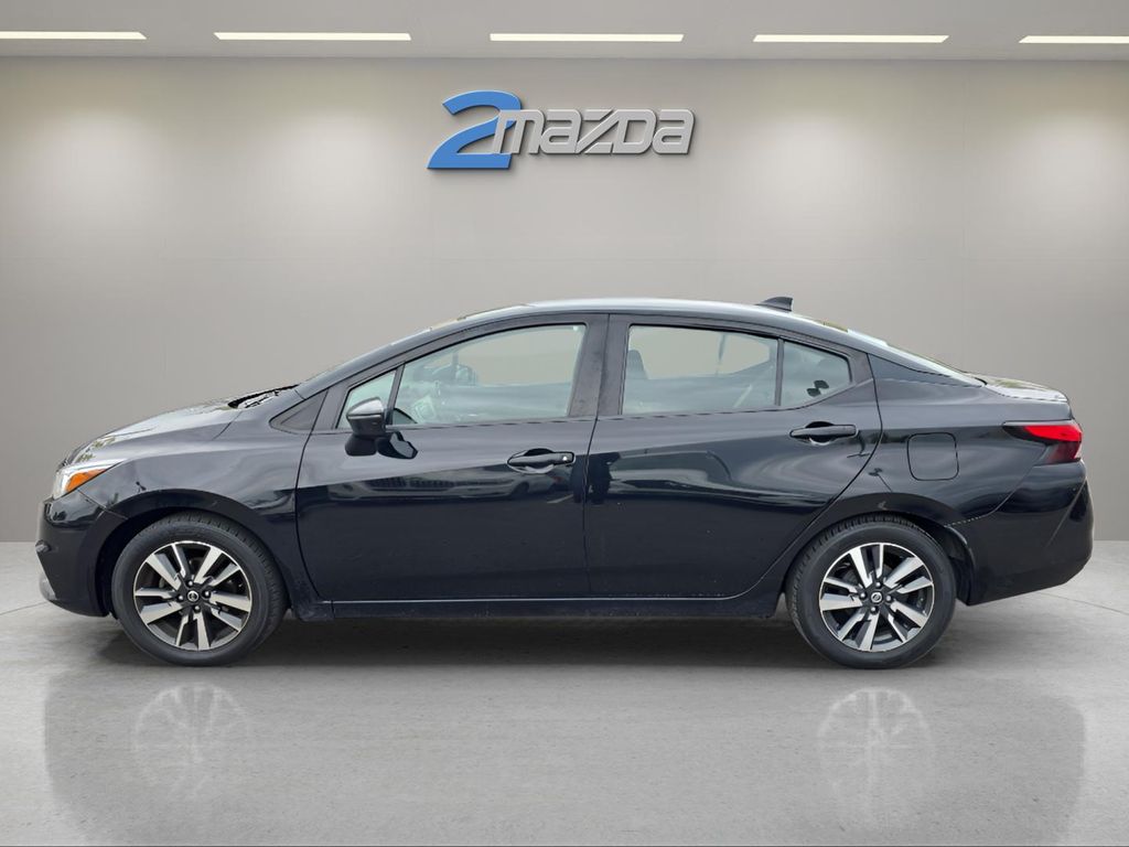 2021 Nissan Versa SV photo 2