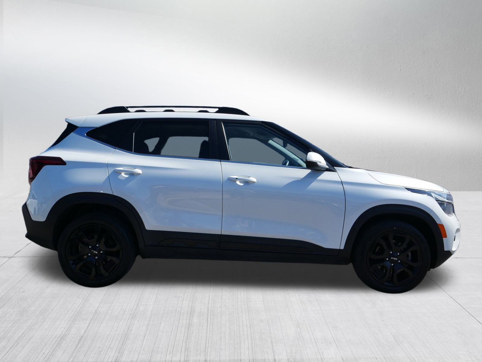 2024 Kia Seltos S X-Line photo 8