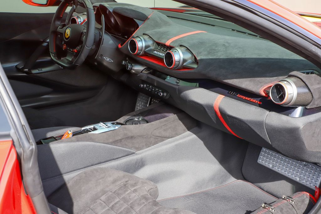 2023 Ferrari 812 Competizione photo 34