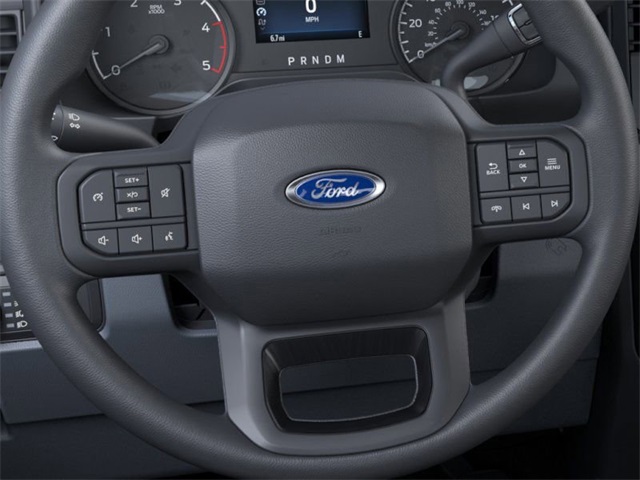 2025 Ford F-350 photo 12