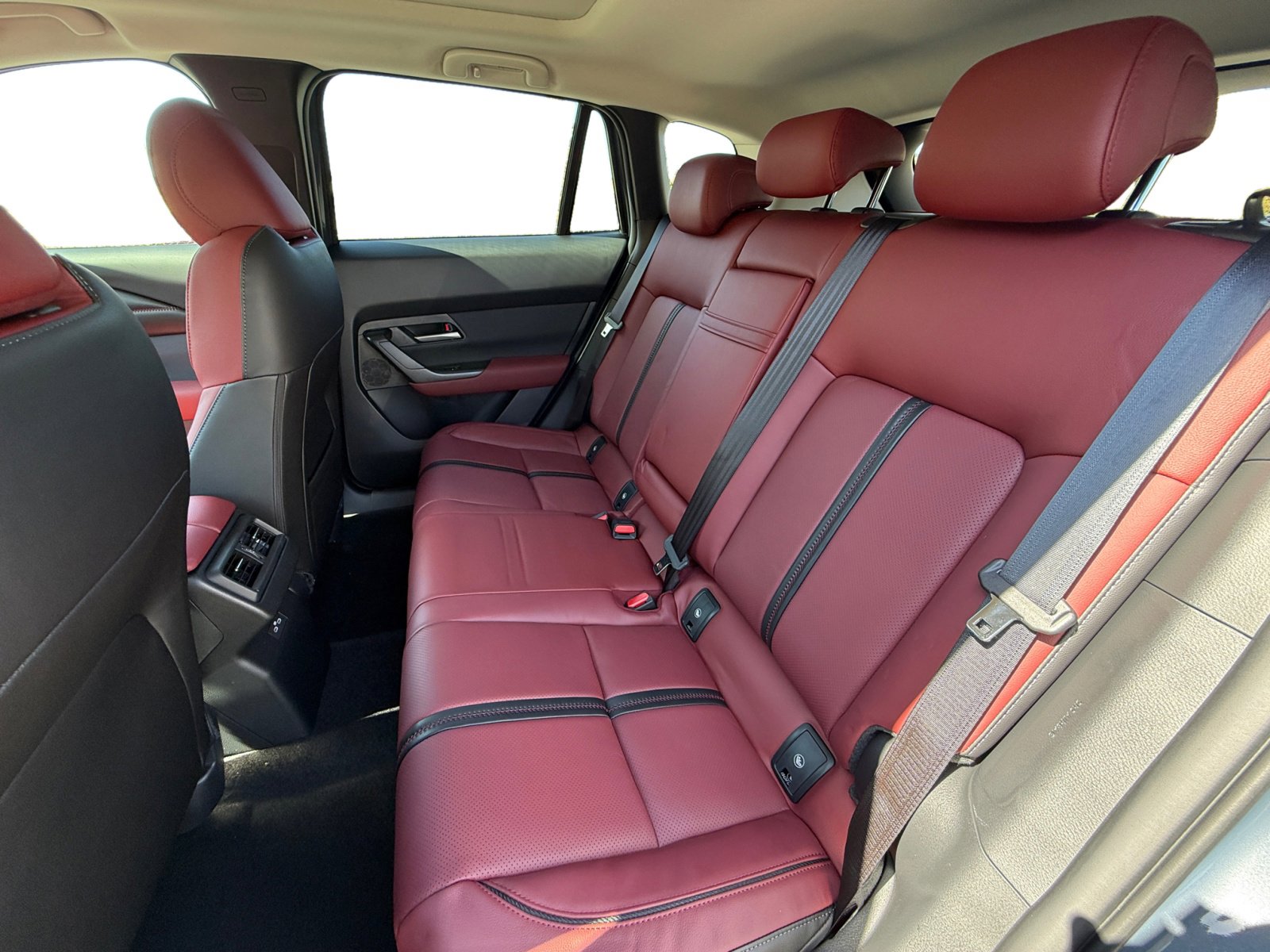 2025 Mazda CX-50 Premium photo 16