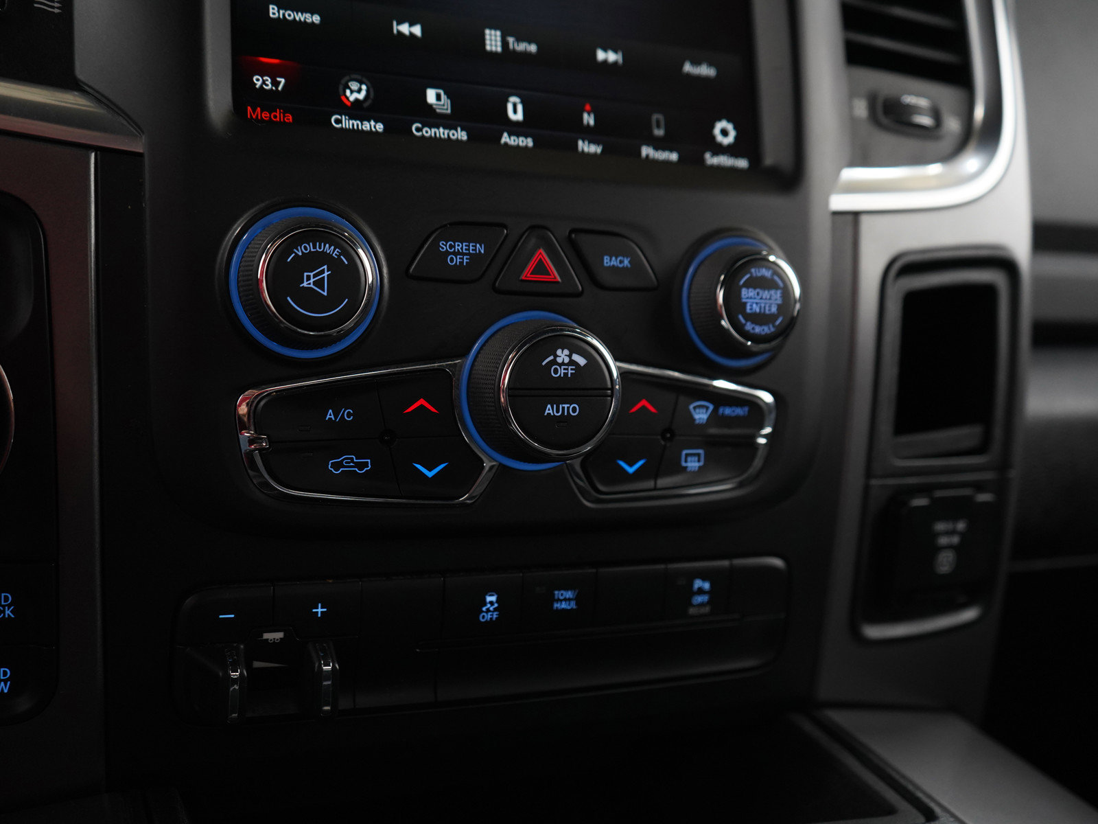 2021 Ram 1500 Warlock photo 21