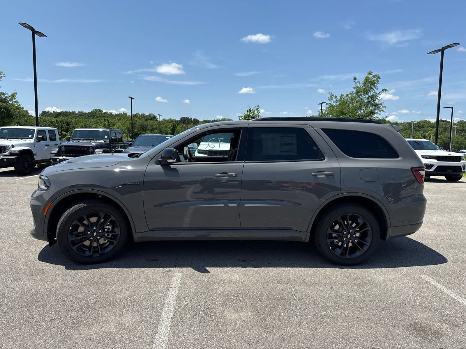 2025 Dodge Durango R/T Plus photo 4
