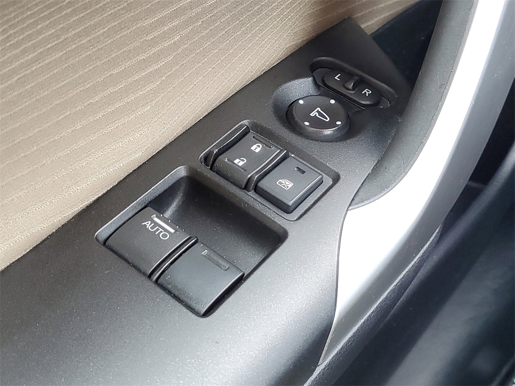 2014 Honda Accord photo 12