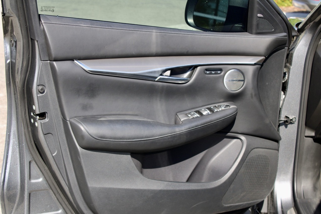 2024 Infiniti QX50 Luxe AWD photo 10