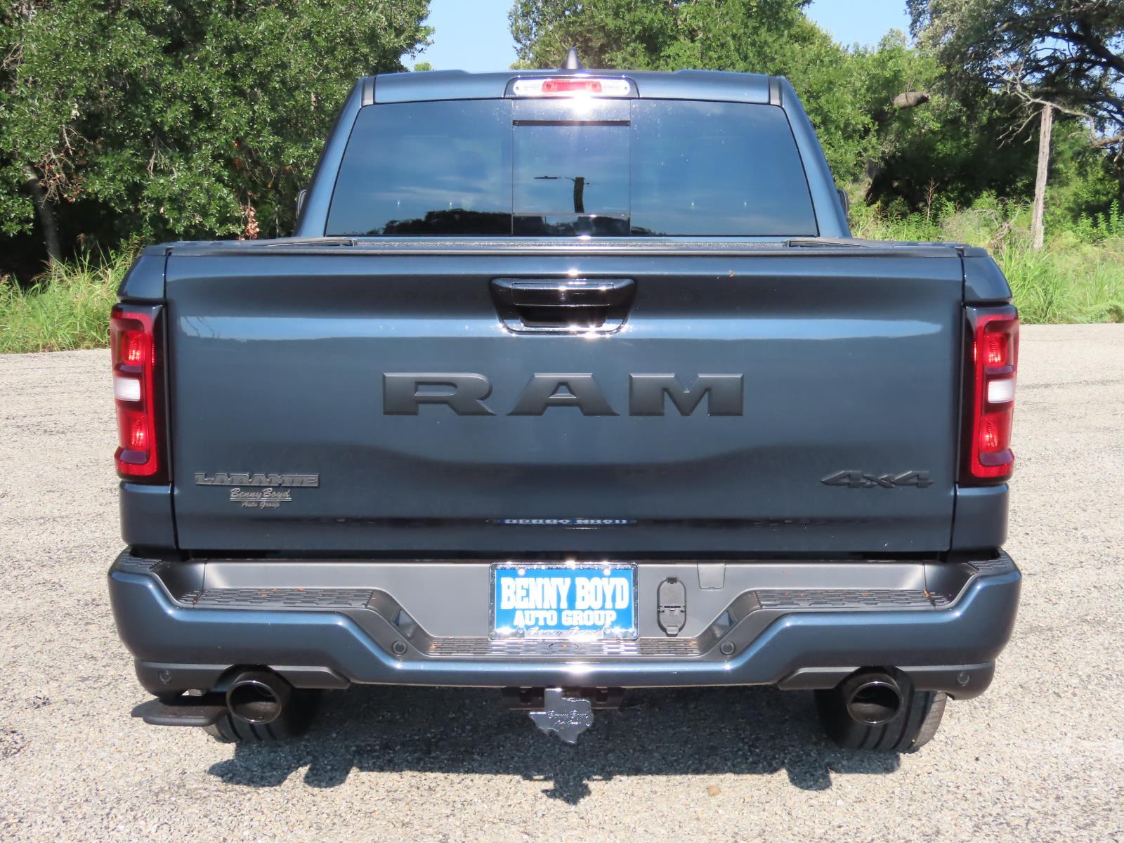 2026 Ram 1500 Laramie photo 17