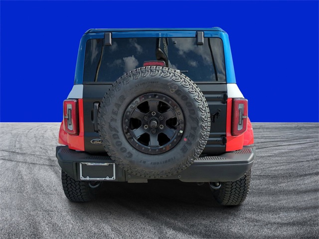 2025 Ford Bronco First Edition photo 3