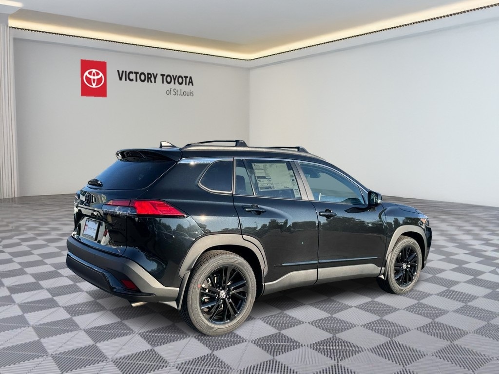 2026 Toyota Corolla Cross XSE photo 2