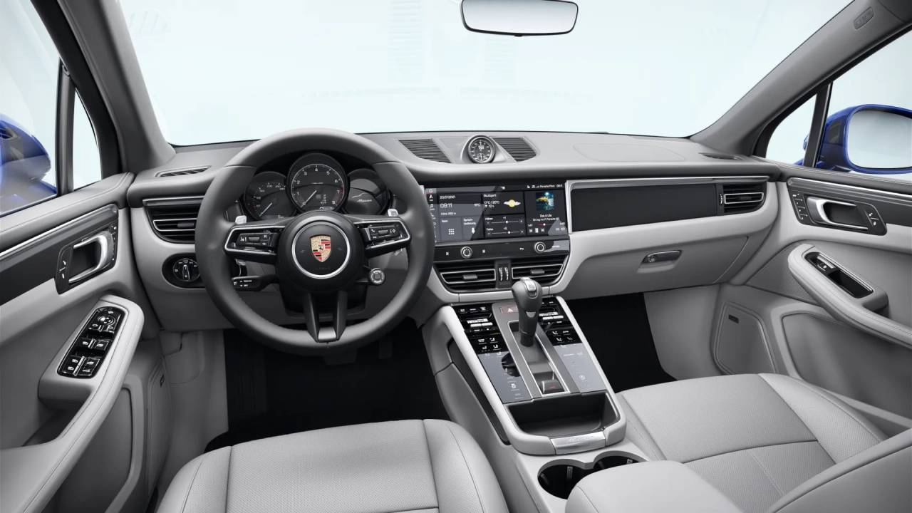 2026 Porsche Macan Base photo 10