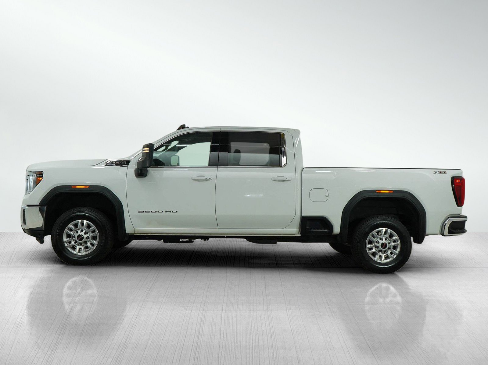 Used 2021 GMC Sierra 2500HD SLE with VIN 1GT19ME79MF141000 for sale in Roseville, Minnesota