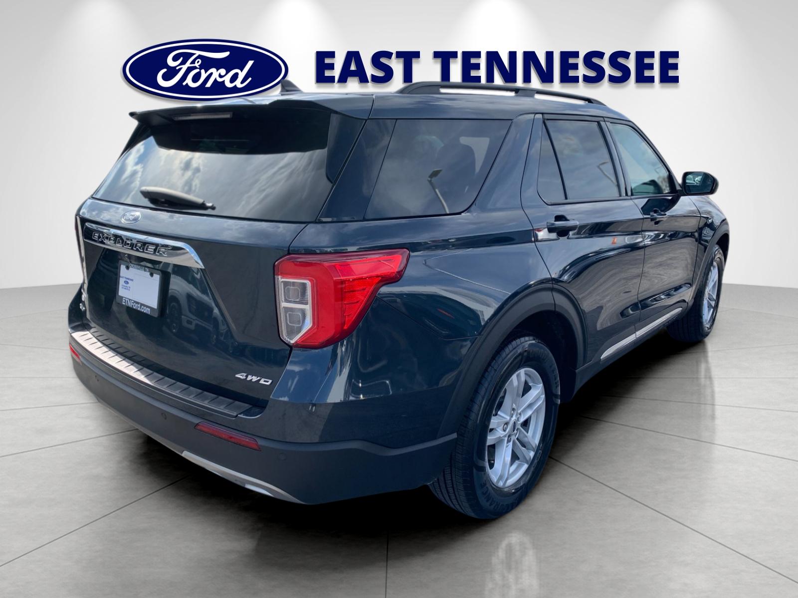 2023 Ford Explorer XLT photo 3