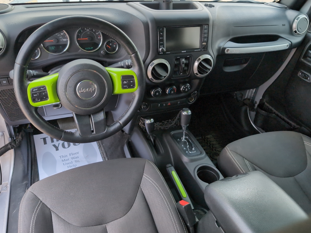 2017 Jeep Wrangler Unlimited Rubicon photo 11