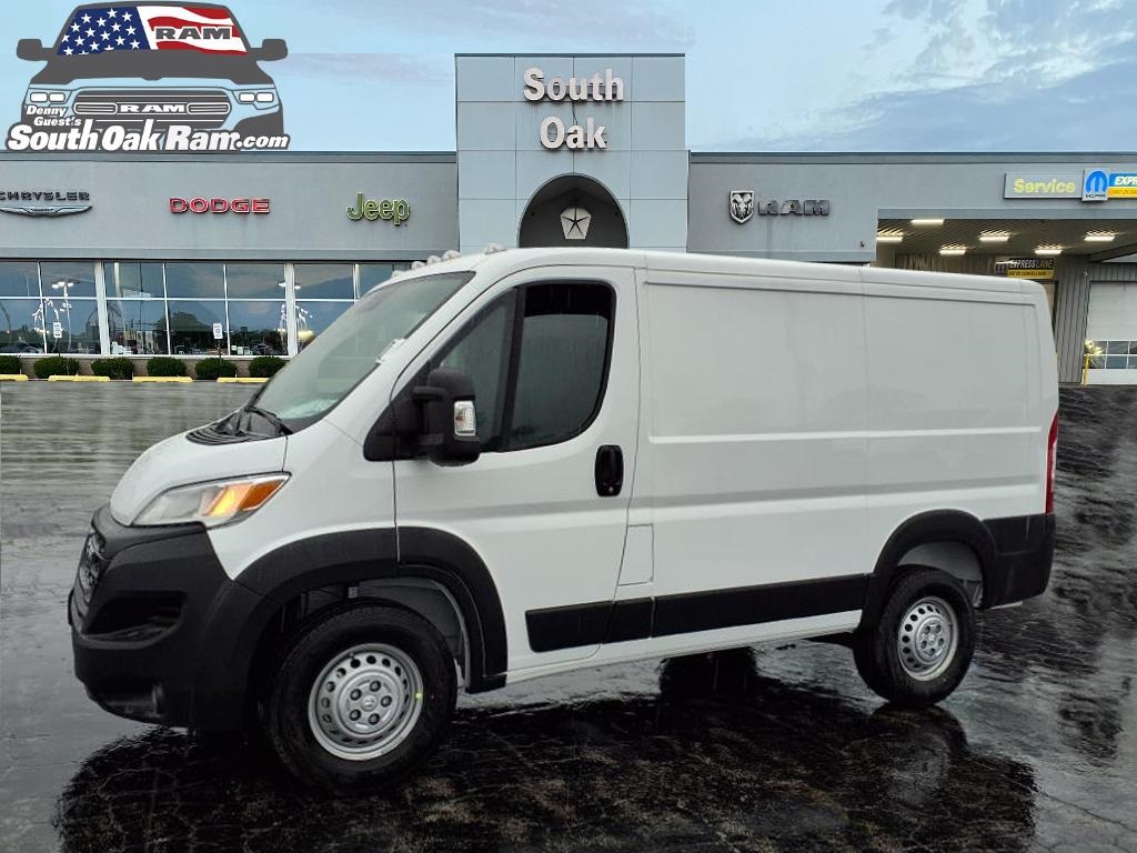 2025 Ram ProMaster 1500 Tradesman photo 3