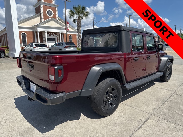 2021 Jeep Gladiator Sport photo 3