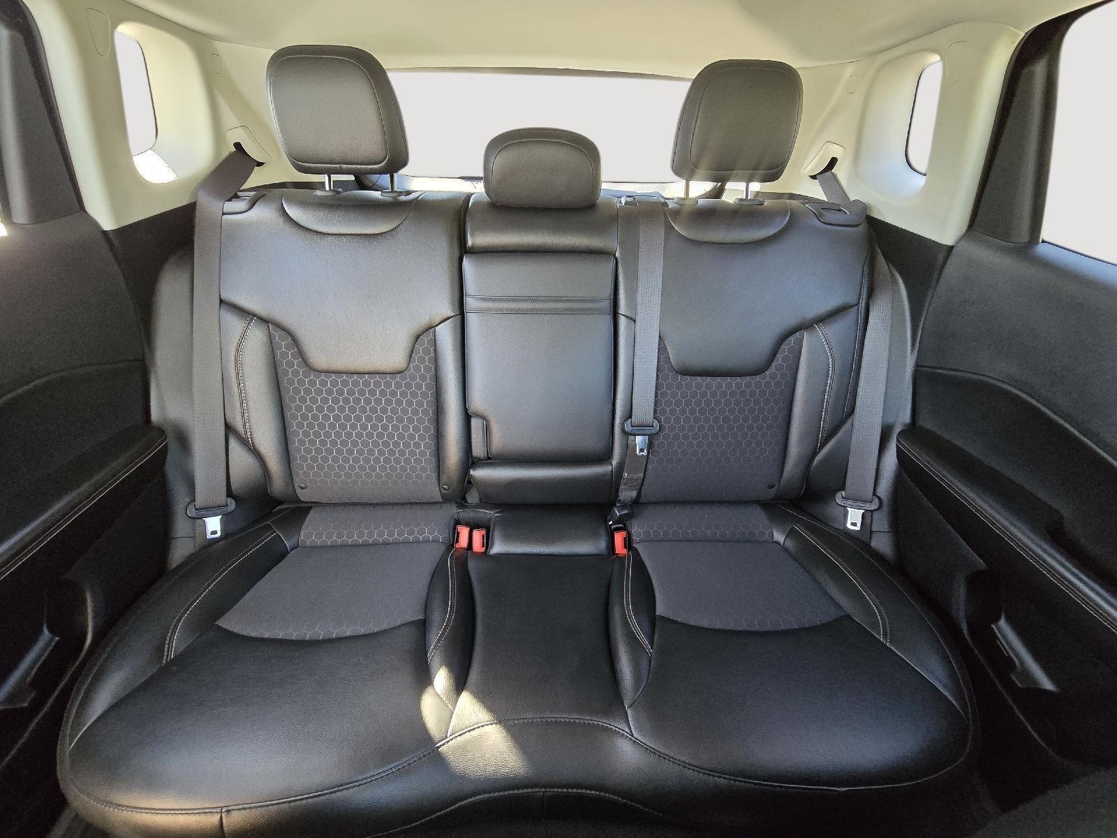 2019 Jeep Compass North Edition Latitude photo 21