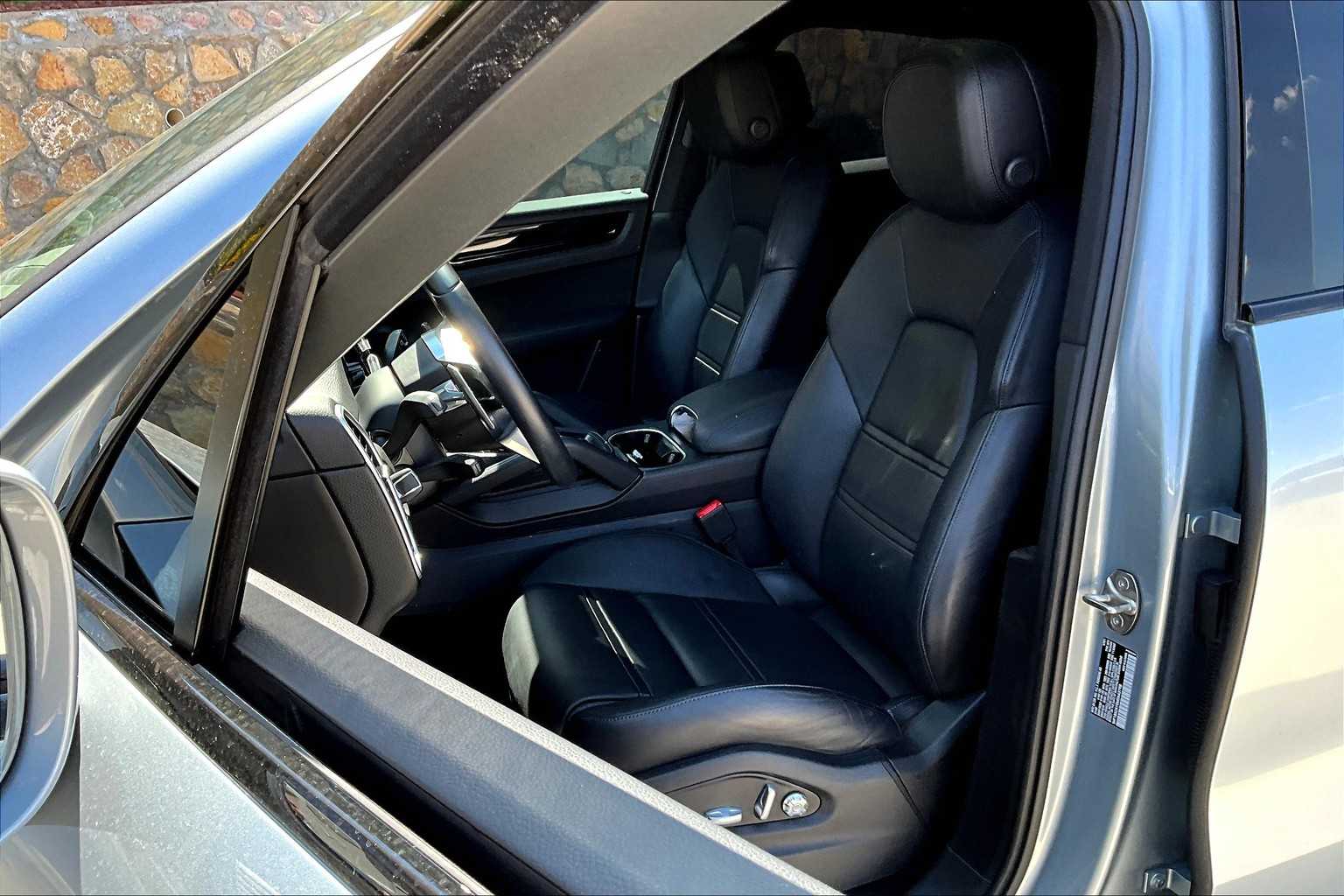 2021 Porsche Cayenne Coupe photo 5