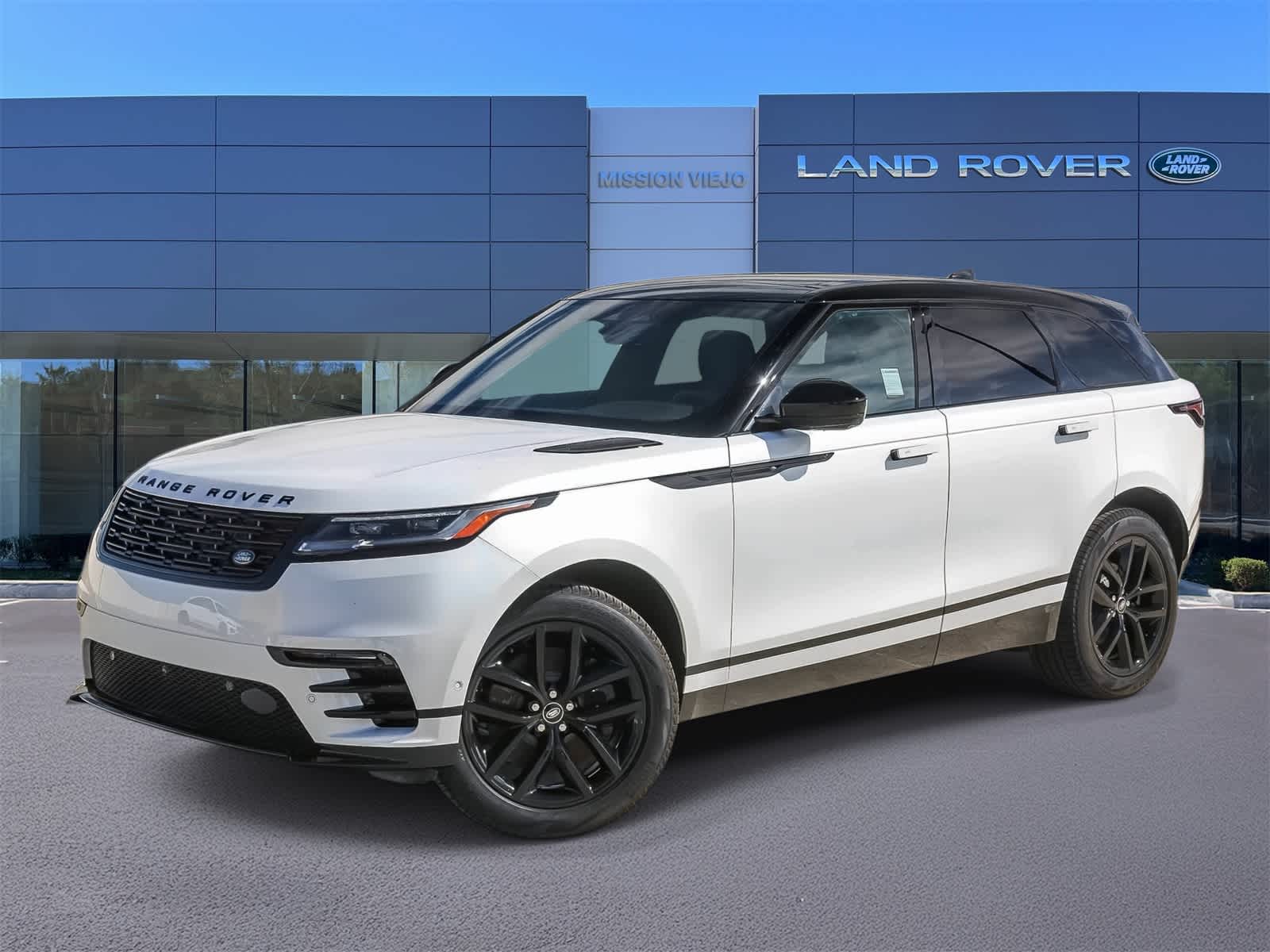 2026 Land Rover Range Rover Velar Dynamic SE's photo