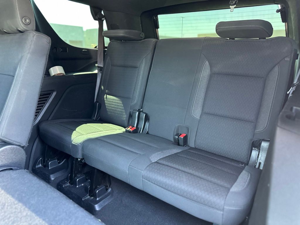 2022 Gmc Yukon SLE photo 11