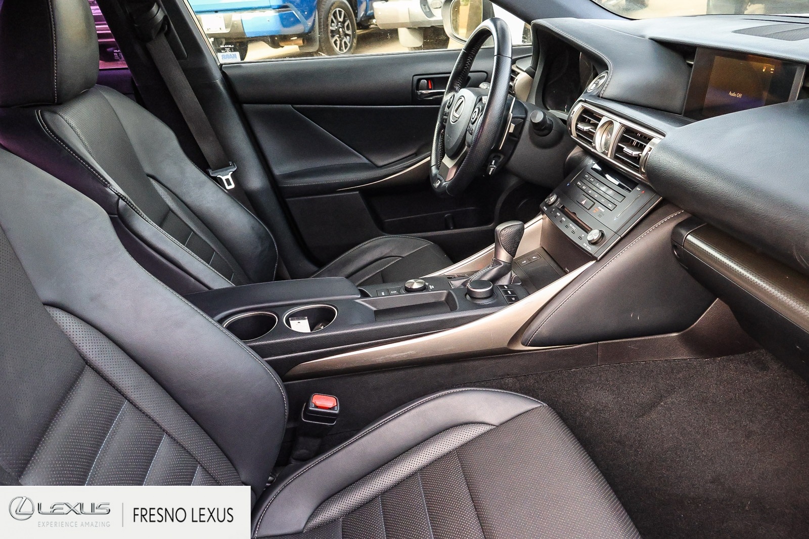 2016 Lexus IS 200t photo 10