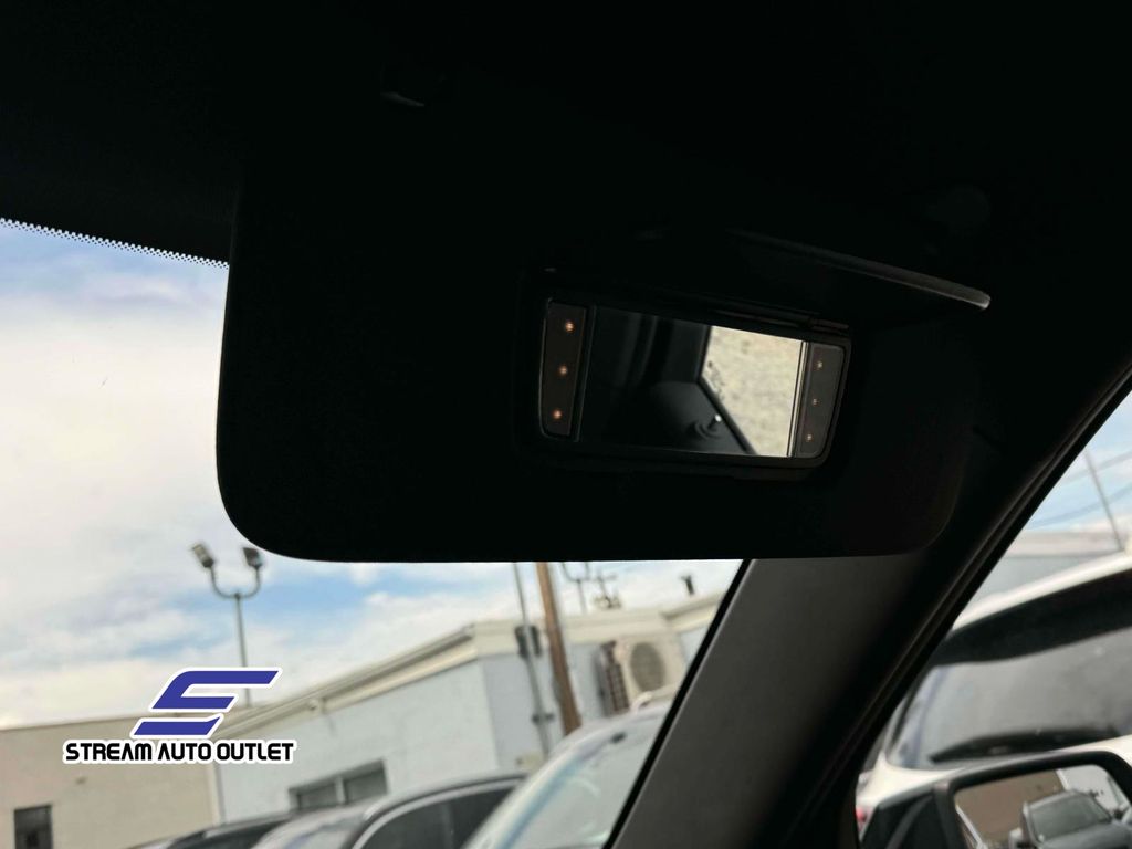 2023 Chevrolet Traverse High Country photo 27
