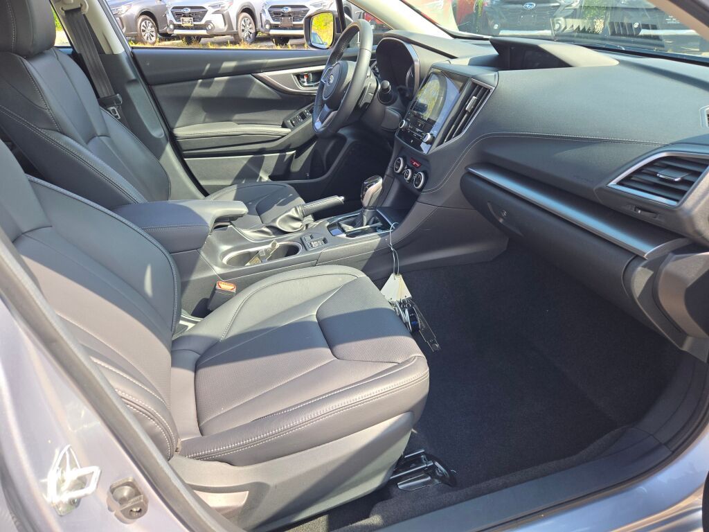 2023 Subaru Impreza Limited photo 6