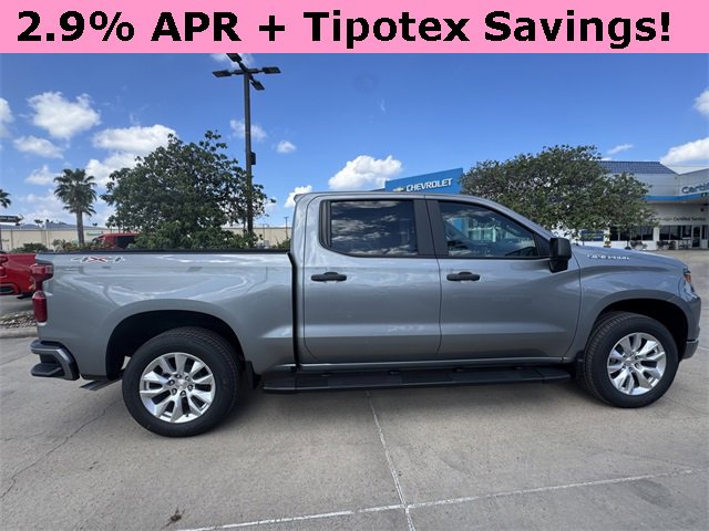 2026 Chevrolet Silverado 1500 Custom photo 2