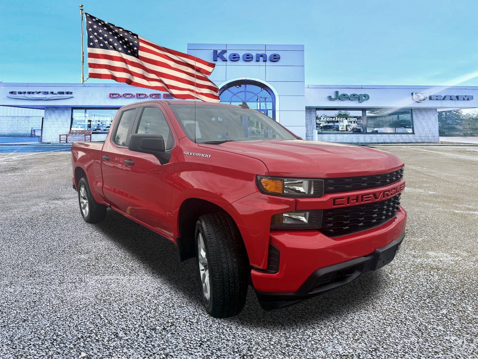 2019 Chevrolet Silverado Custom photo 2