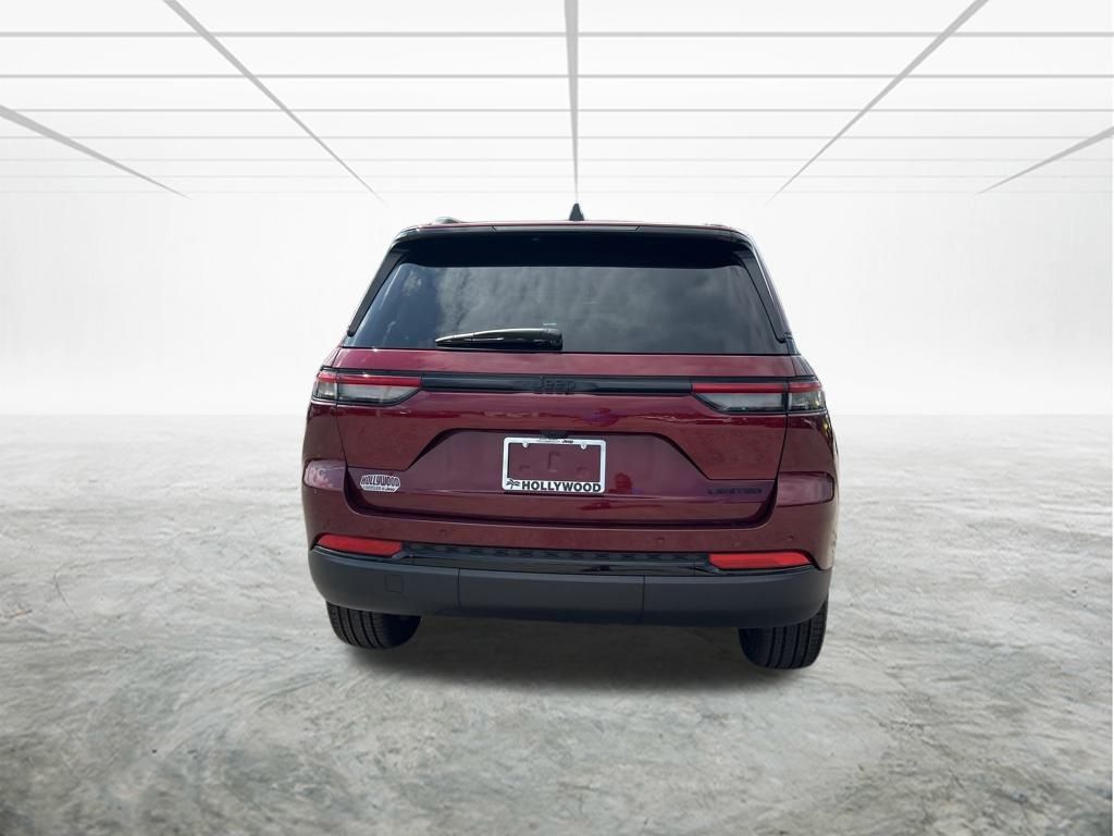 2025 Jeep Grand Cherokee Limited photo 4