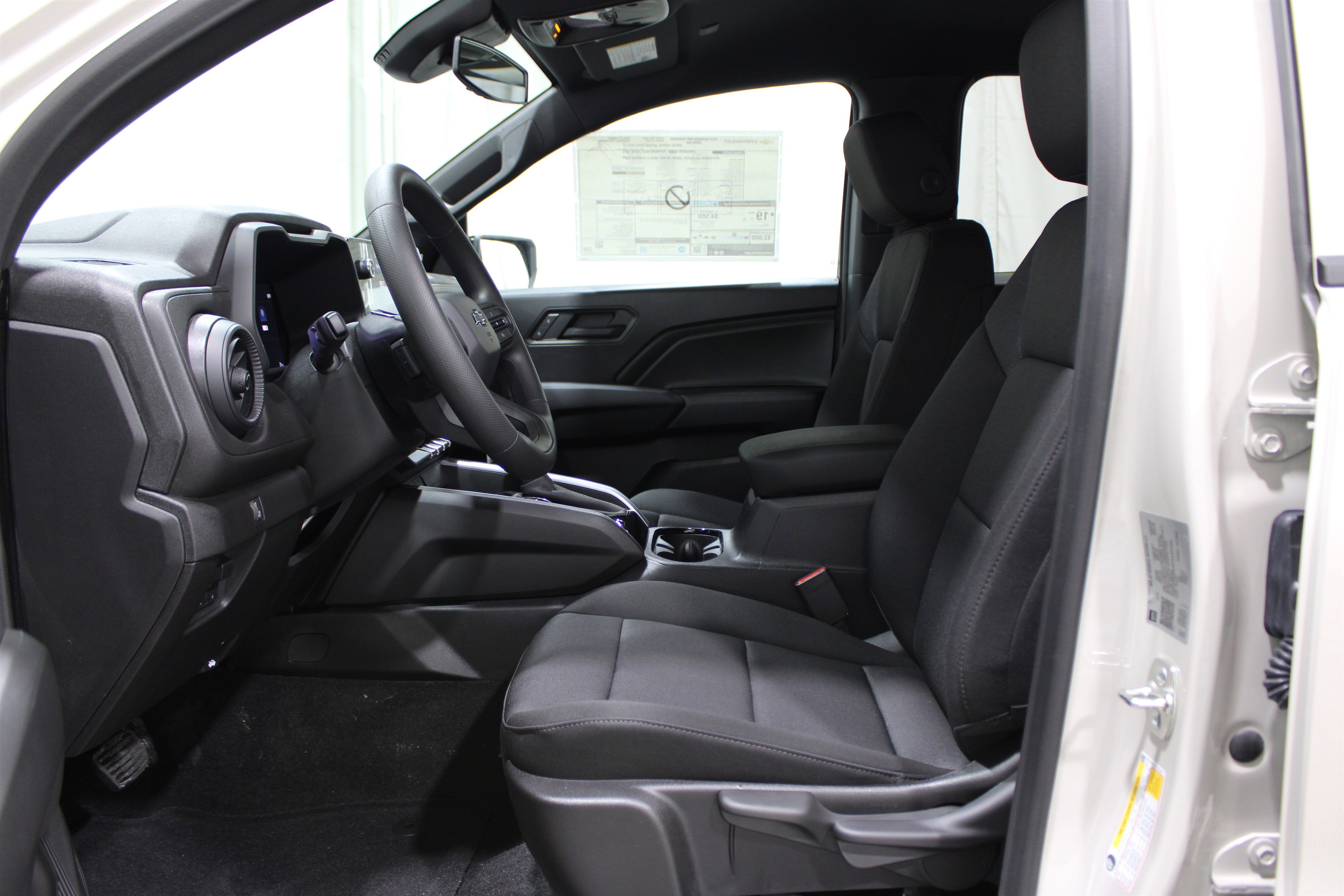 2026 Chevrolet Colorado Trail Boss photo 3