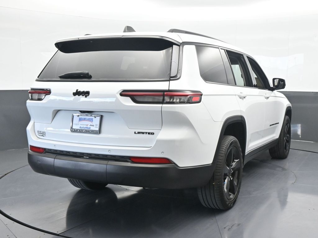 2024 Jeep Grand Cherokee Limited photo 4